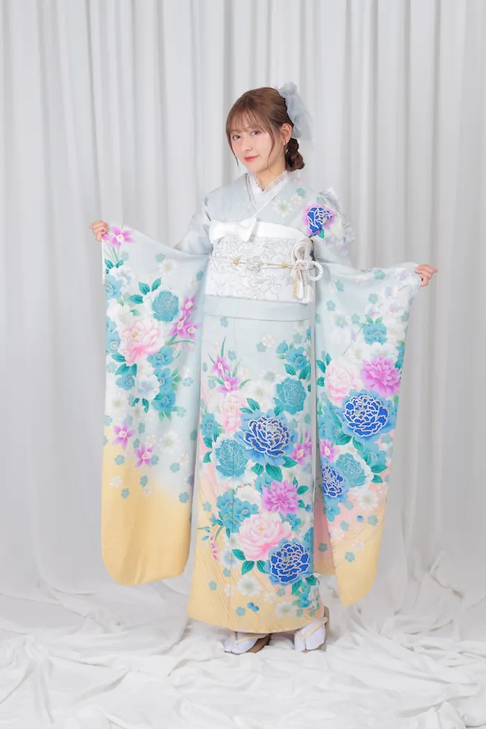 水色 花柄 テーブルセンター 大判 フリンジ付き 水色 クリーム 牡丹 洋風 M 158cm-168cm｜ネット専門振袖レンタル